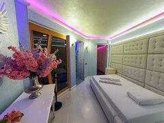 Maseuze pentru salon de lux