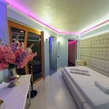 Maseuze pentru salon de lux